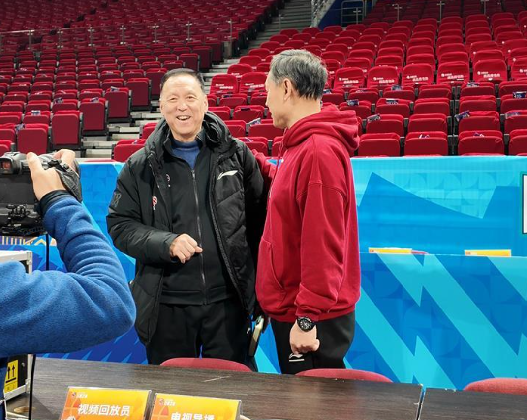 167棋牌游戏-京津踩场！方硕三分极准，赵睿曾凡博伤情更新，张德贵被问防麦基